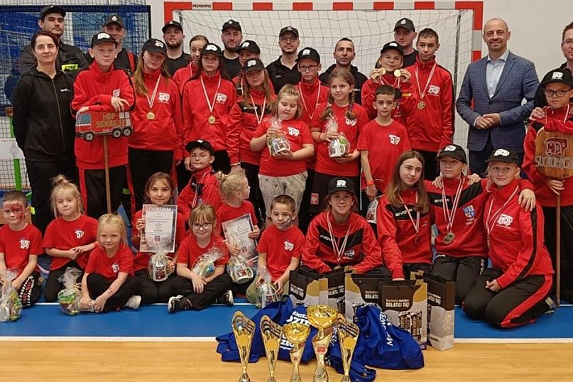 Drugie Halowe Zawody Młodzieżowych Drużyn Pożarniczych o Puchar Burmistrza Gminy Więcbork