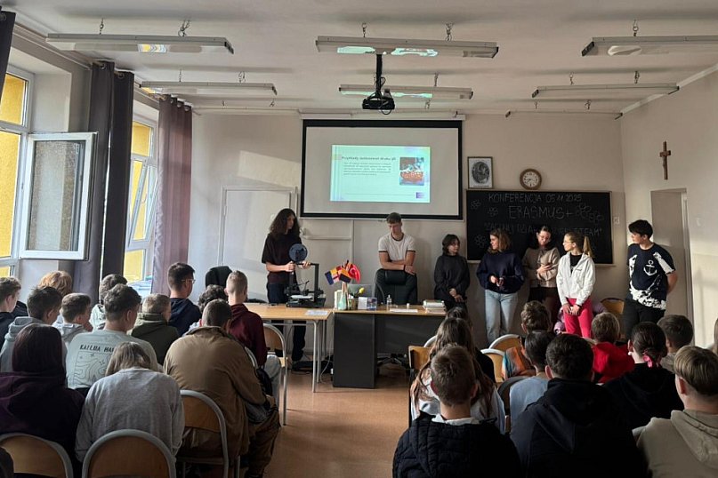 Sępólno Krajeńskie: Konferencja STEAM action w sępoleńskim ogólniaku