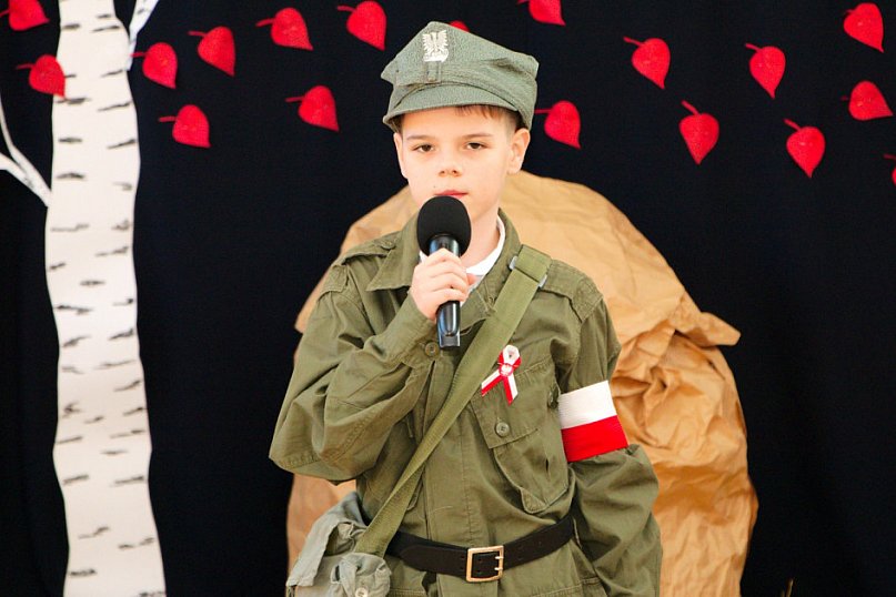 Gmina Wyrzysk: Apel z okazji Święta Niepodległości w Osieku nad Notecią