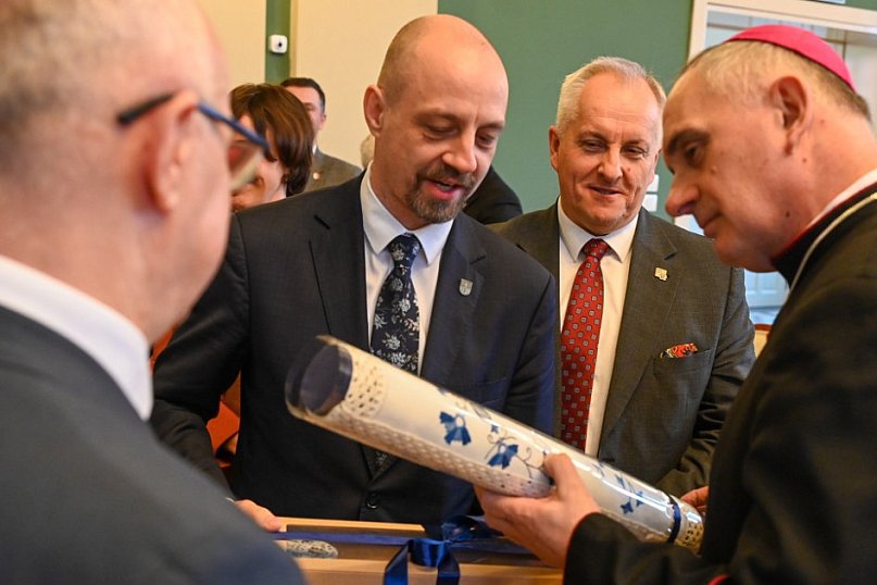 Bydgoszcz: Spotkanie biskupa Włodarczyka z samorządowcami