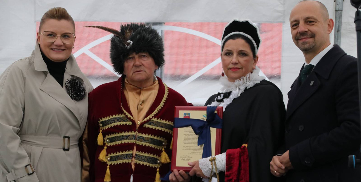 Gmina Więcbork: Piknik szlachecki na 700-lecie Runowa Krajeńskiego fot. Ewa Szydeł
