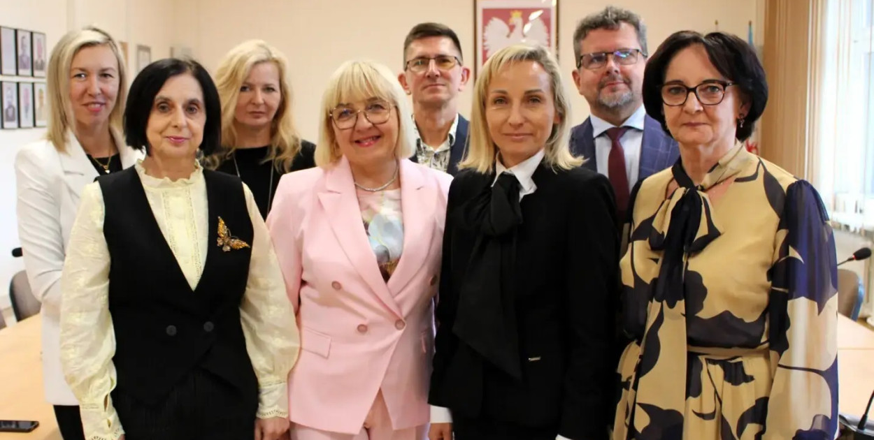 Ujście: Nagrody z okazji Dnia Edukacji Narodowej - fot. Gmina Ujście