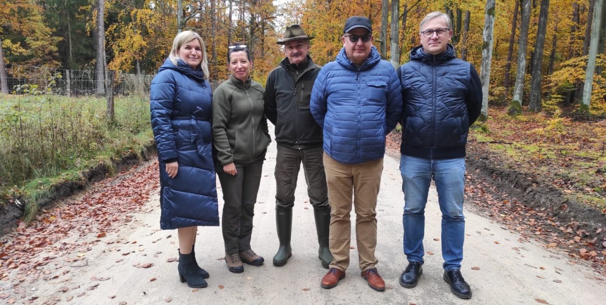 Gmina Łobżenica - Odbiór zakończonych prac remontowych na drodze gminnej w miejscowości Witrogoszcz-Kolonia - fot. Gmina Łobżenica
