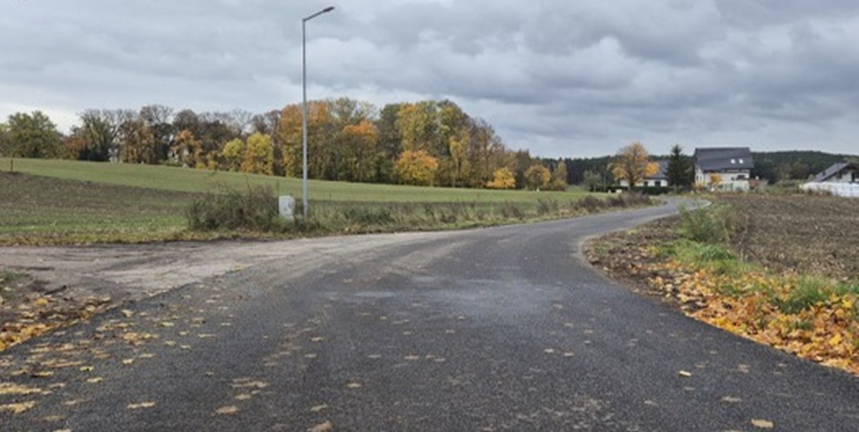 Powiat Pilski Zakończono inwestycję drogową na terenie Gminy Wyrzysk - fot. Powiat Pilski
