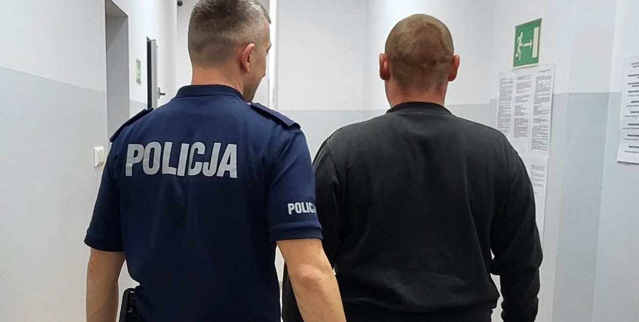 Nakło nad Notecią  Paterek Nietrzeźwy kierowca zatrzymany dzięki obywatelskiej postawie - fot. KPP Nakło nad Notecią