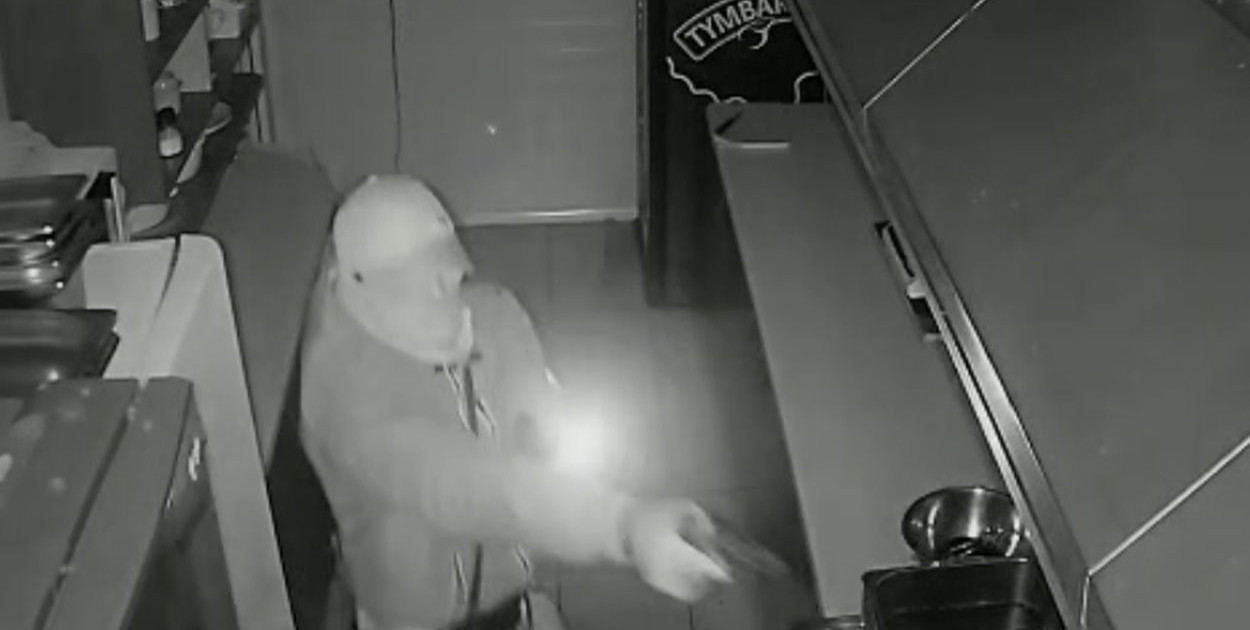 Złotowscy policjanci zatrzymali włamywacza, który wraz ze swoimi kompanami, miał na swoim koncie liczne włamania w pięciu powiatach - fot. KPP Złotów