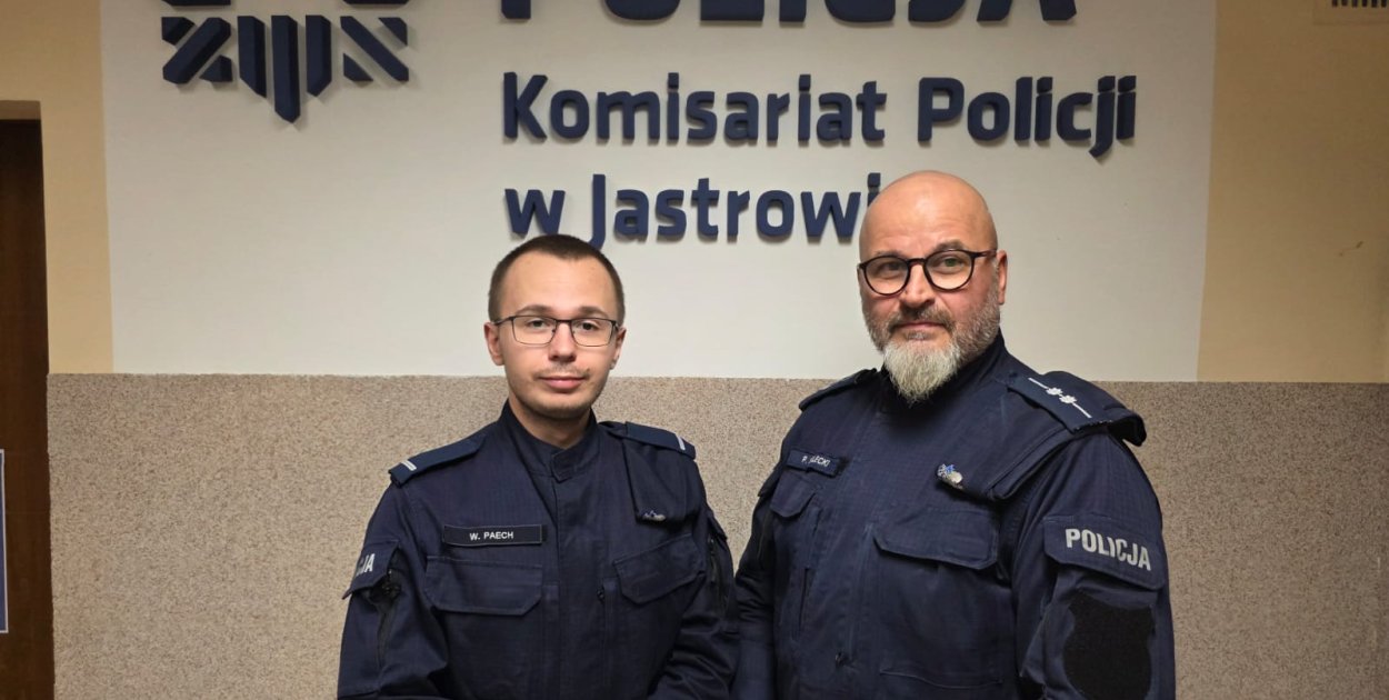 Policjanci Komisariatu Policji w Jastrowiu pomogli zagubionemu mężczyźnie - fot. KPP Złotów