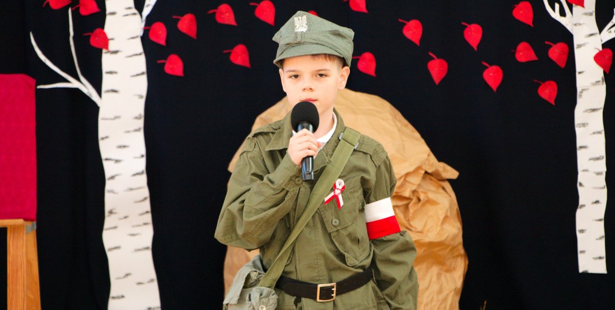 Gmina Wyrzysk Apel z okazji Święta Niepodległości w Osieku nad Notecią - fot. Gmina Wyrzysk