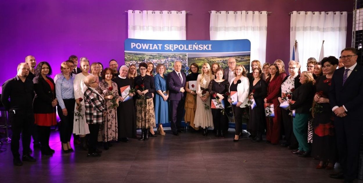 Sępólno Krajeńskie Powiatowy Dzień Pracownika Socjalnego - fot. Powiat Sępoleński