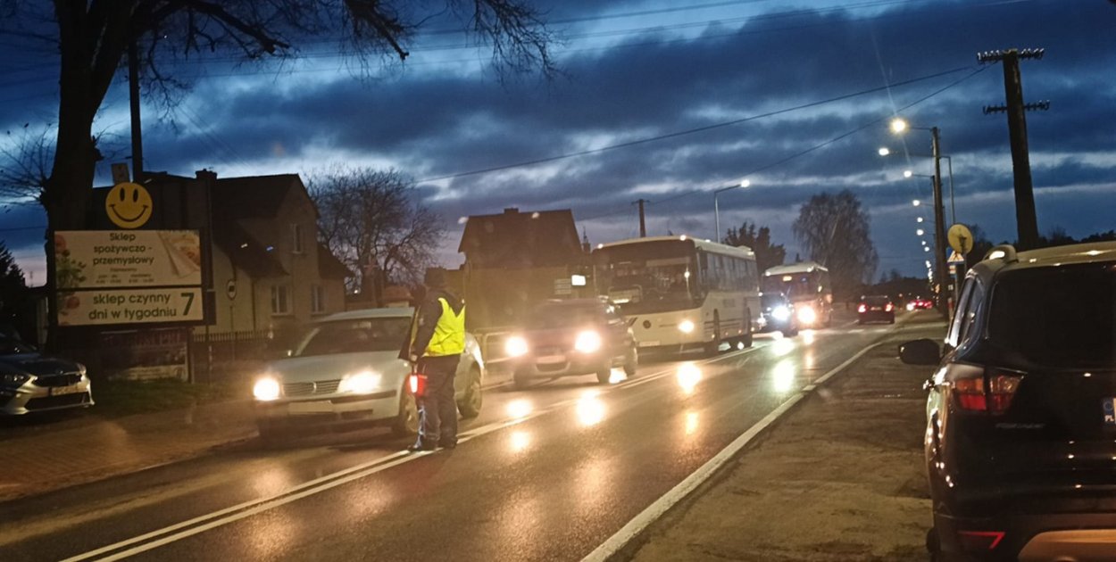 Sępoleńscy policjanci sprawdzali trzeźwość kierowców - fot. KPP Sępólno Krajeńskie