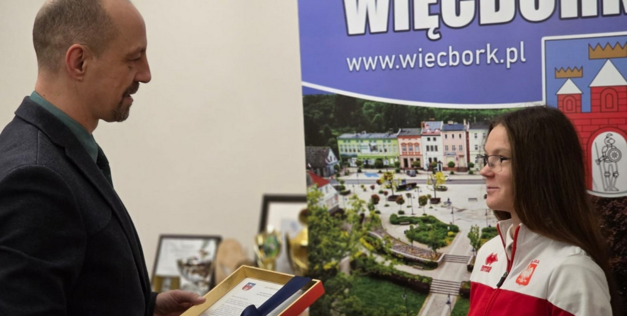 Spotkanie Burmistrza Więcborka z Moniką Wyrobek