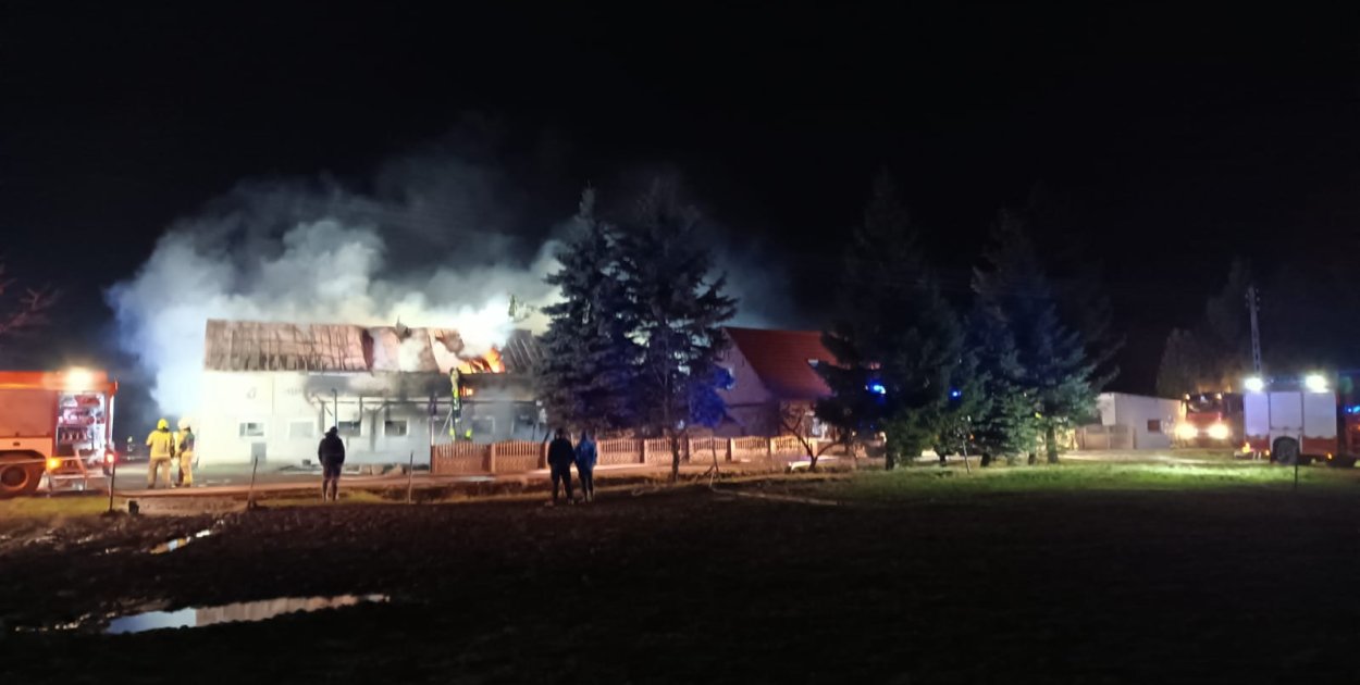 KP PSP Złotów Pożar zabudowań gospodarczych w m. Nowe Potulice, gm. Lipka - fot. asp. Mateusz Wiebskowski KP PSP Złotów