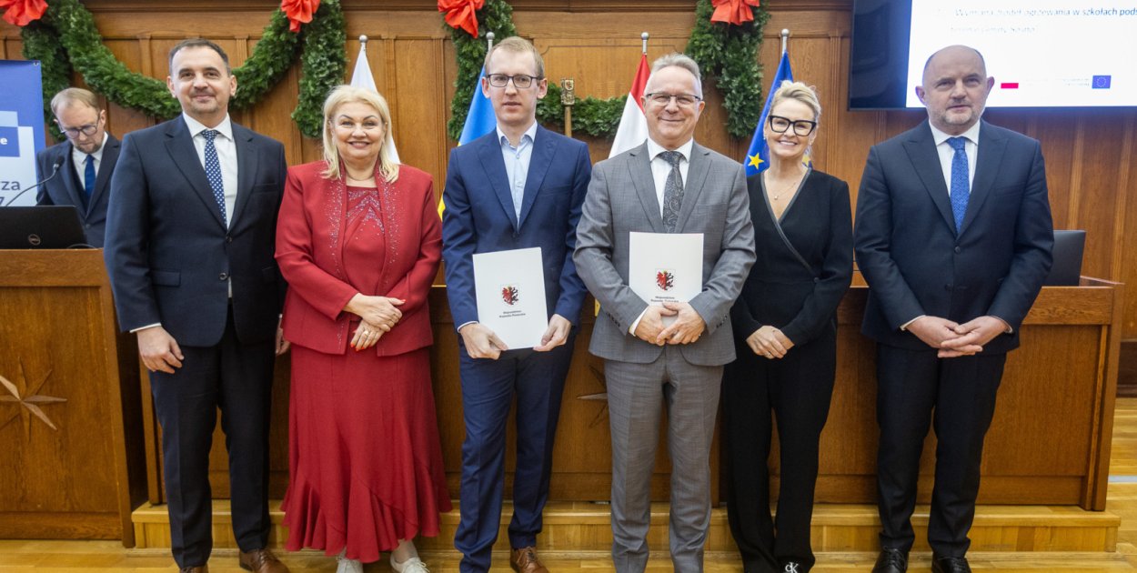 Gmina Sośno z ponad 3,2 mln zł dofinansowania - fot. Szymon Zdziebłotarantoga dla UMWKP - 02