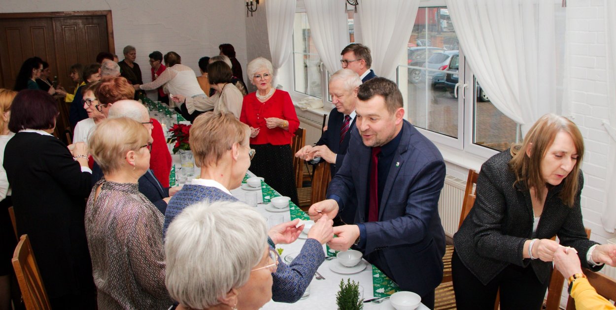 Gmina Wyrzysk Spotkanie bożonarodzeniowe Klubów Seniora - fot. Gmina Wyrzysk