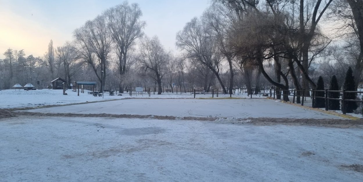 Lodowisko na bulwarach w Wyrzysku - fot. UM Wyrzysk