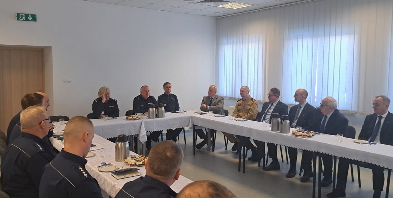 Odprawa roczna w sępoleńskiej komendzie - fot. KPP Sępólno Krajeńskie