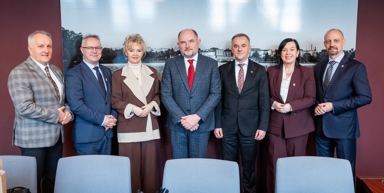 Marszałek Piotr Całbecki z wizytą w Sępólnie Krajeńskim - fot. Tomasz Czachorowskieventphoto.com.pl dla UMWKP