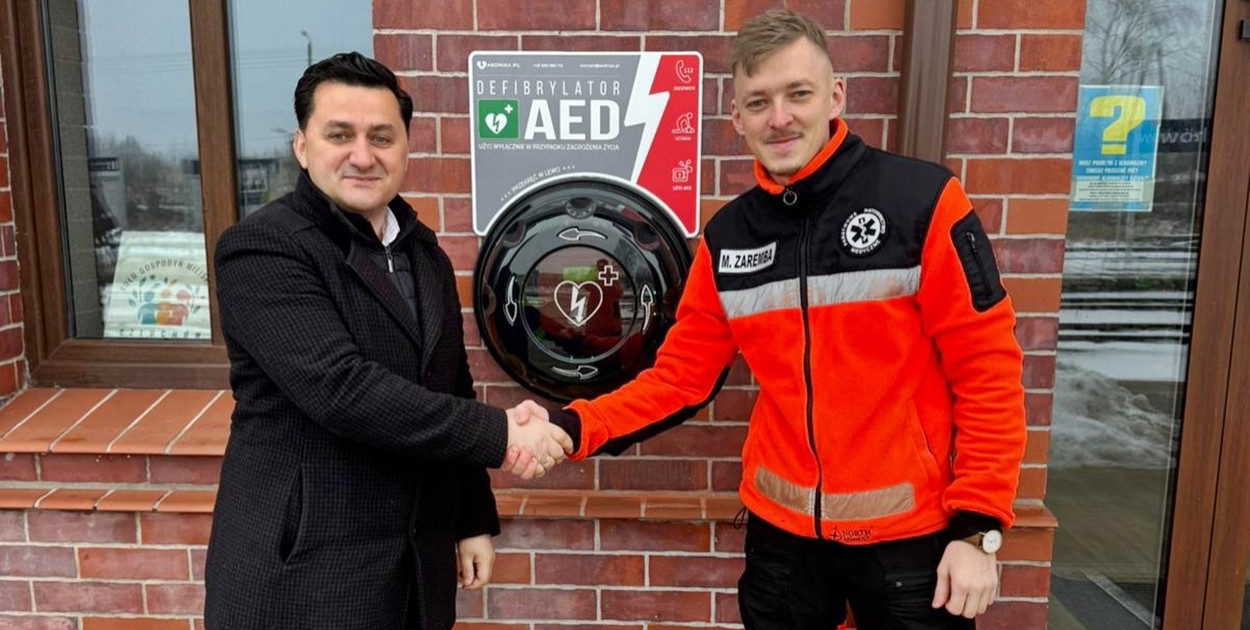 Kolejne defibrylatory AED w Człuchowie - fot. UM Człuchów