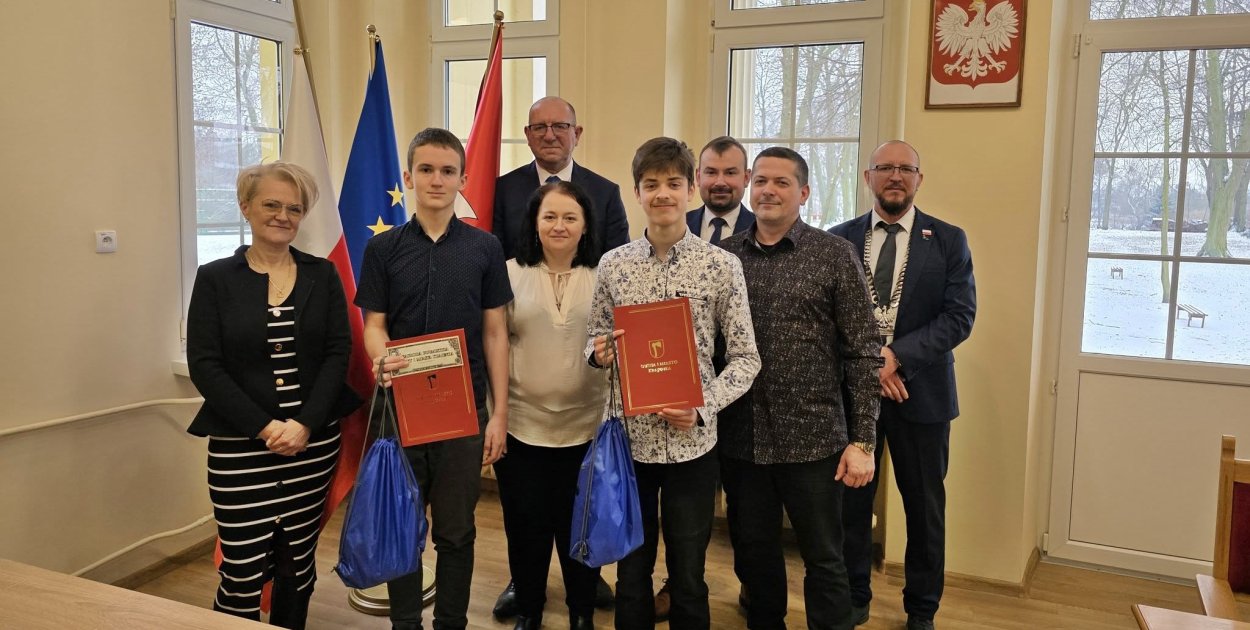 Krajenka: Nagrody Burmistrza za wybitne osiągnięcia naukowe