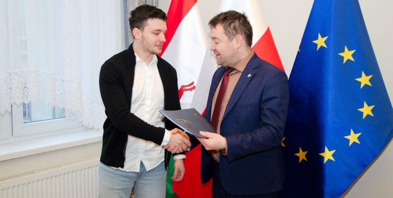 Gmina Wyrzysk: Podpisano umowę na adaptację części szkoły w Osieku nad Notecią na