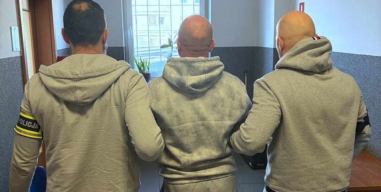 Bydgoszcz: Kryminalni z Wyżyn zabezpieczyli podrobioną odzież