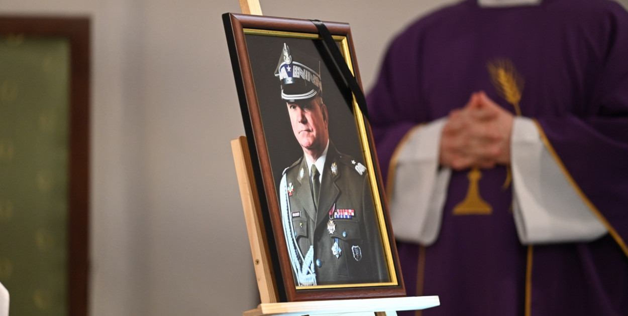 BBN: prezydent pośmiertnie odznaczył gen. bryg. Piotra Wagnera Krzyżem Kawalerskim