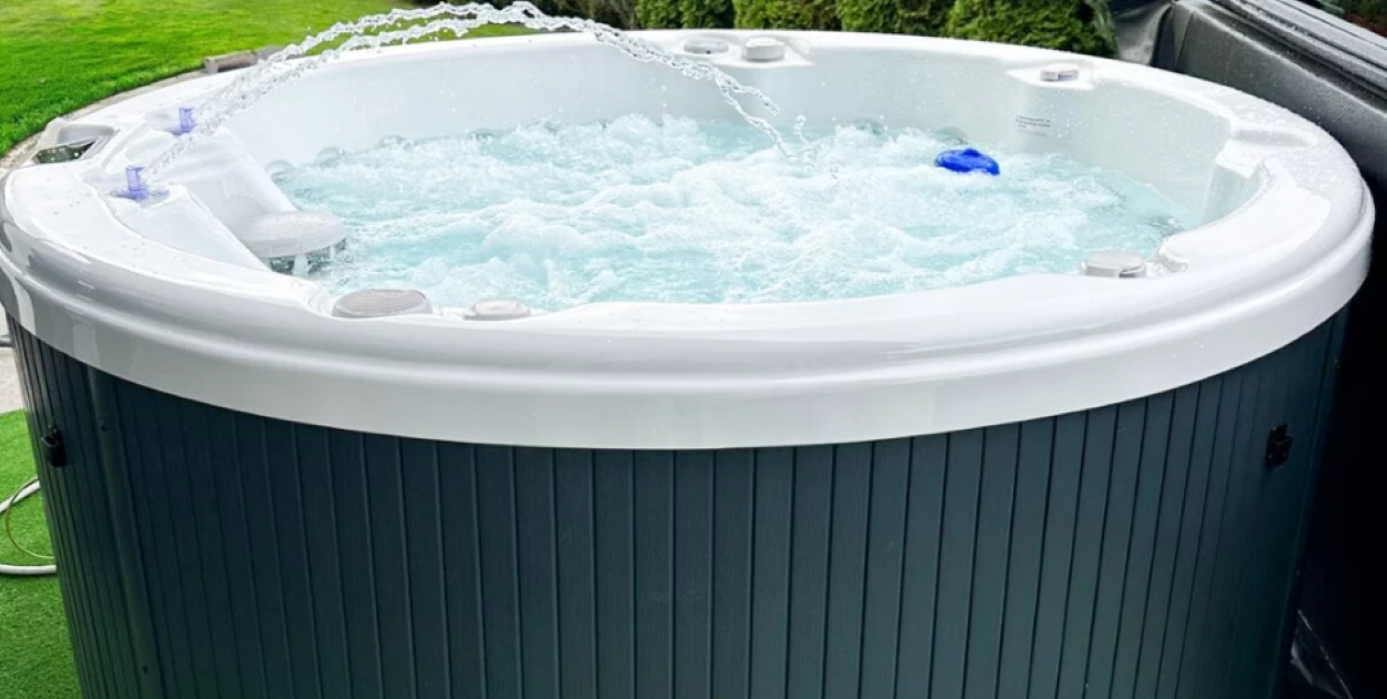Jacuzzi całoroczne z technologią Balboa do ogrodu i na taras