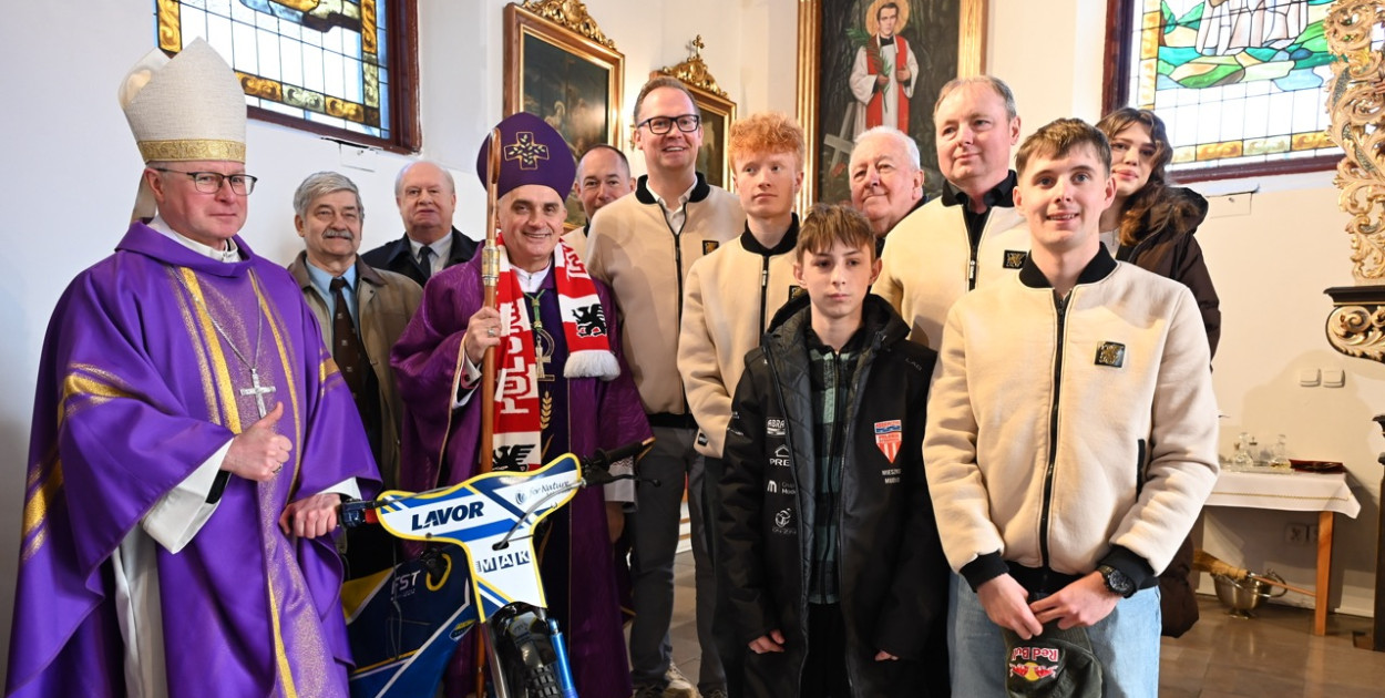 Biskupi bydgoski i toruński zainaugurowali Mszą św. nowy sezon żużlowy