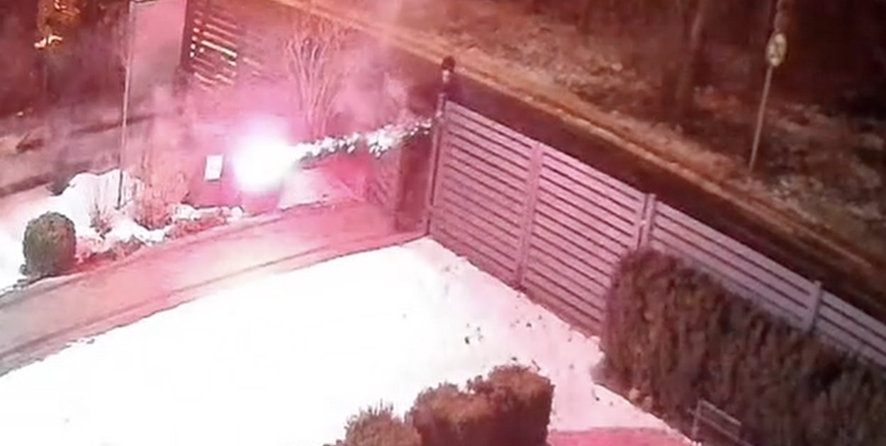 Piła: Nękali rówieśnika i niszczyli dom petardami. 15-latkowie w rękach policji