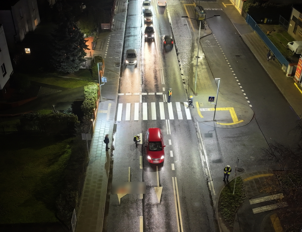 Osowa Góra Nie ustąpił pierwszeństwa pieszej. 66-latka z poważnymi obrażeniami trafiła do szpitala - fot. KMP Bydgoszcz