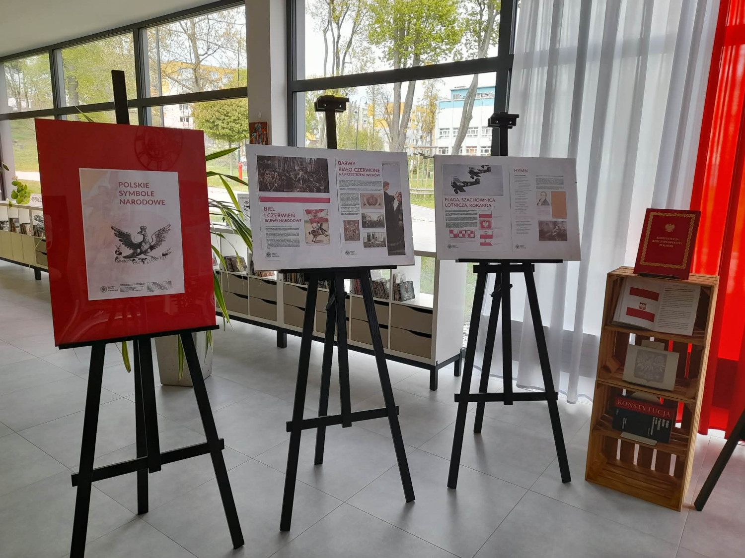 Święto Konstytucji 3 Maja w nakielskiej bibliotece - fot. PiMBP Nakło nad Notecią