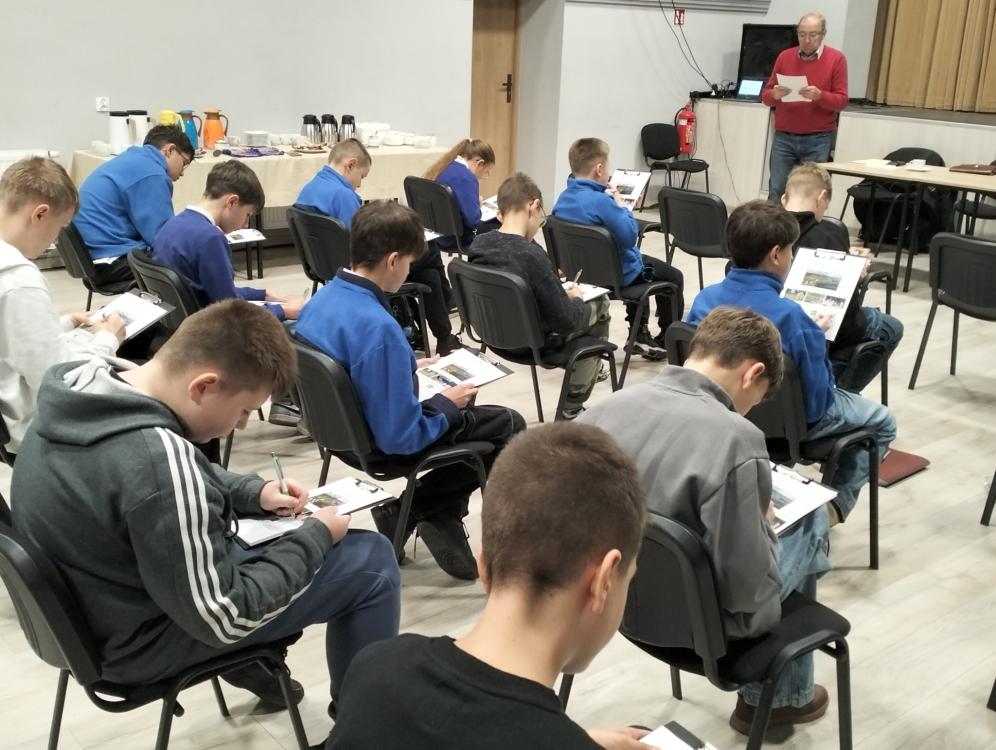 Człuchów III Miejski Konkurs Wiedzy Regionalnej rozstrzygnięty - fot. Miejska Biblioteka Publiczna w Człuchowie