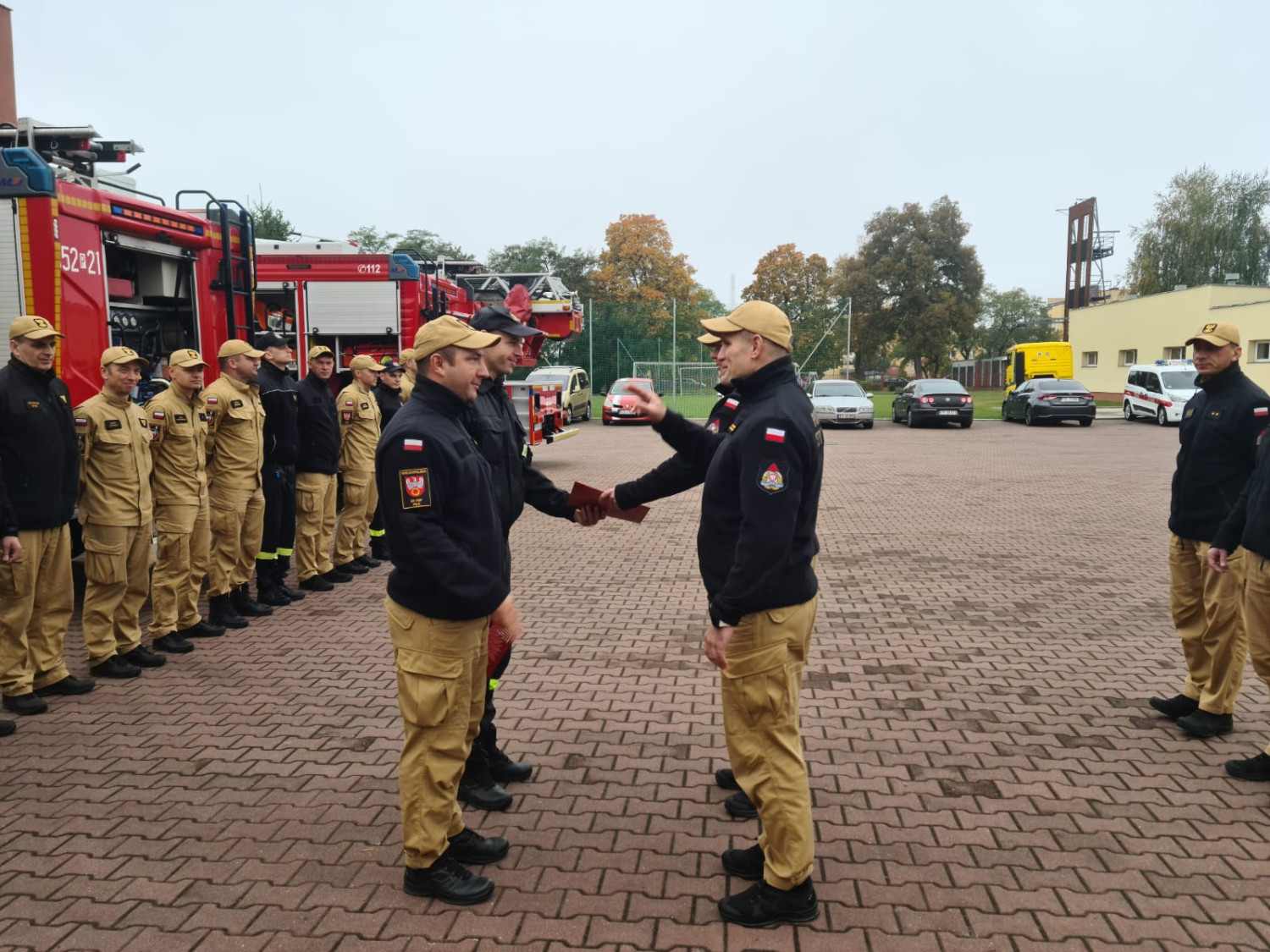 Dachowanie na trasie Piła - Kaczory - fot. asp. Kamil Woźniak, str. Łukasz Jagła, KP PSP Piła
