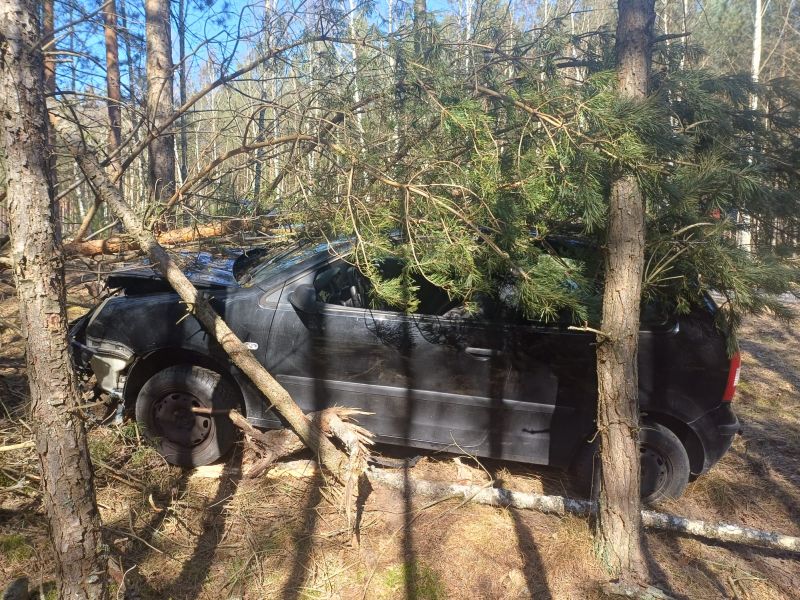 Gmina Debrzno Pijany sprawca kolizji sam nasłał na siebie policję - fot. KPP Człuchów