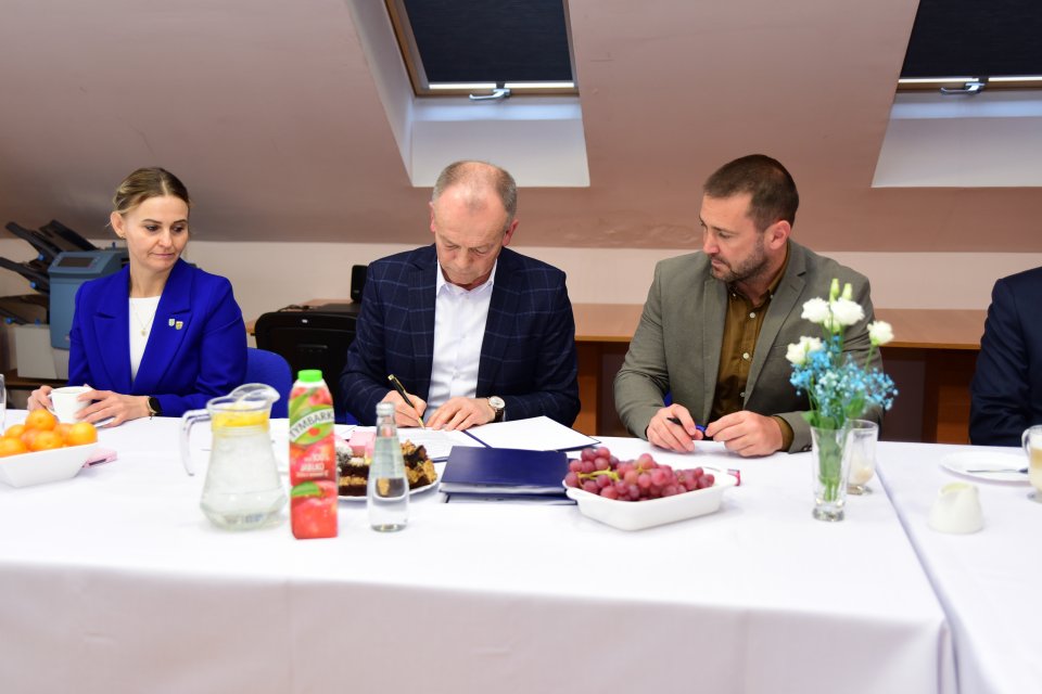 Jastrowie Umowa warta 36 mln zł - fot. UGiM Jastrowie Jastrowie Umowa warta 36 mln zł - fot. UGiM Jastrowie