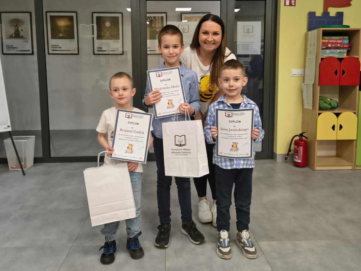 Nakło nad Notecią Nagrody dla Najlepszych Czytelników Biblioteki Dziecięcej - fot. PiMBP Nakło nad Notecią