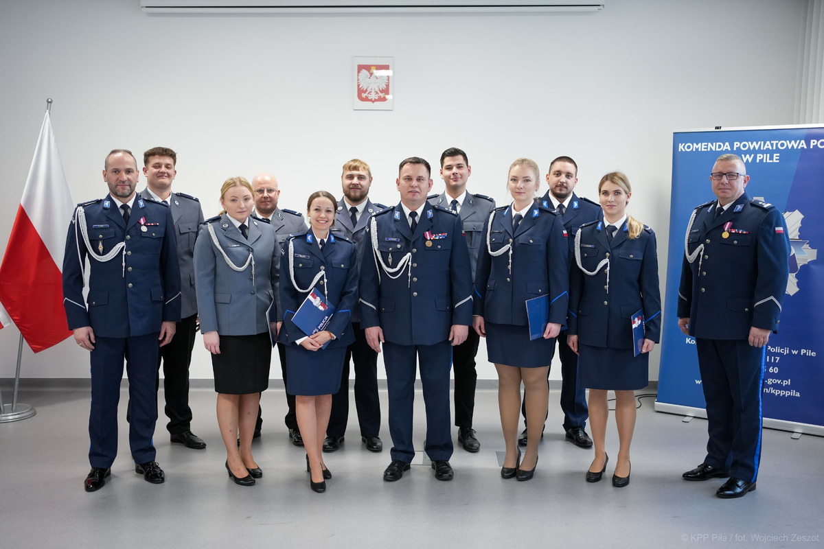 Piła Awanse na stopnie w korpusie aspirant&oacute;w i podoficer&oacute;w - fot. mł. asp. Wojciech Zeszot KPP Piła