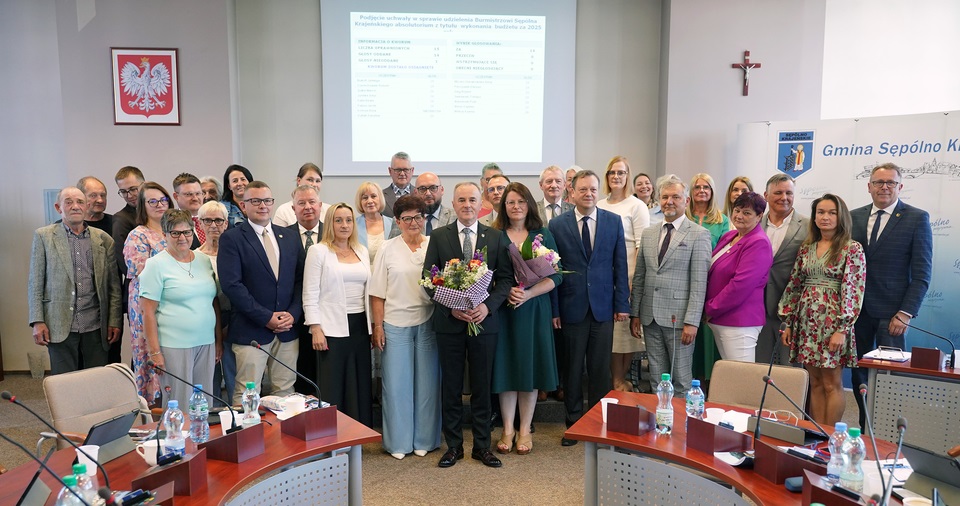 Sępólno Krajeńskie Absolutorium za rok 2025 udzielone jednogłośnie - fot. UM Sępólno Krajeńskie