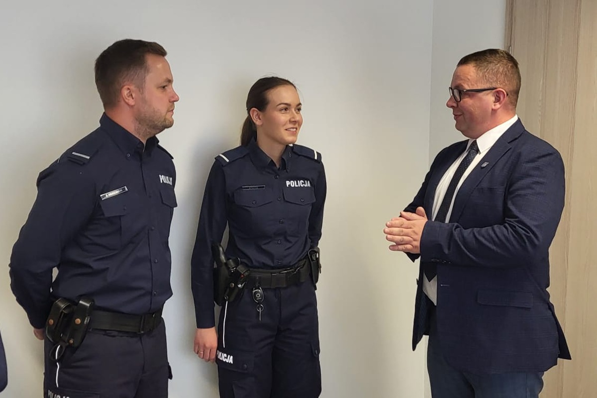 Więcbork Szybka reakcja policjantów zapobiegła włamaniu - fot. KPP Sępólno Krajeńskie