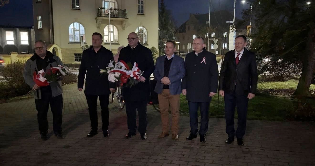 Złotów Hołd dla ks. Bolesława Domańskiego - fot. Powiat Złotowski Złotów Hołd dla ks. Bolesława Domańskiego - fot. Powiat Złotowski